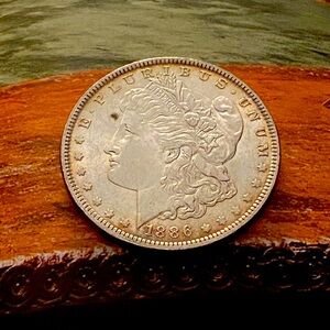 1886 P Morgan Silver Dollar - Circulated